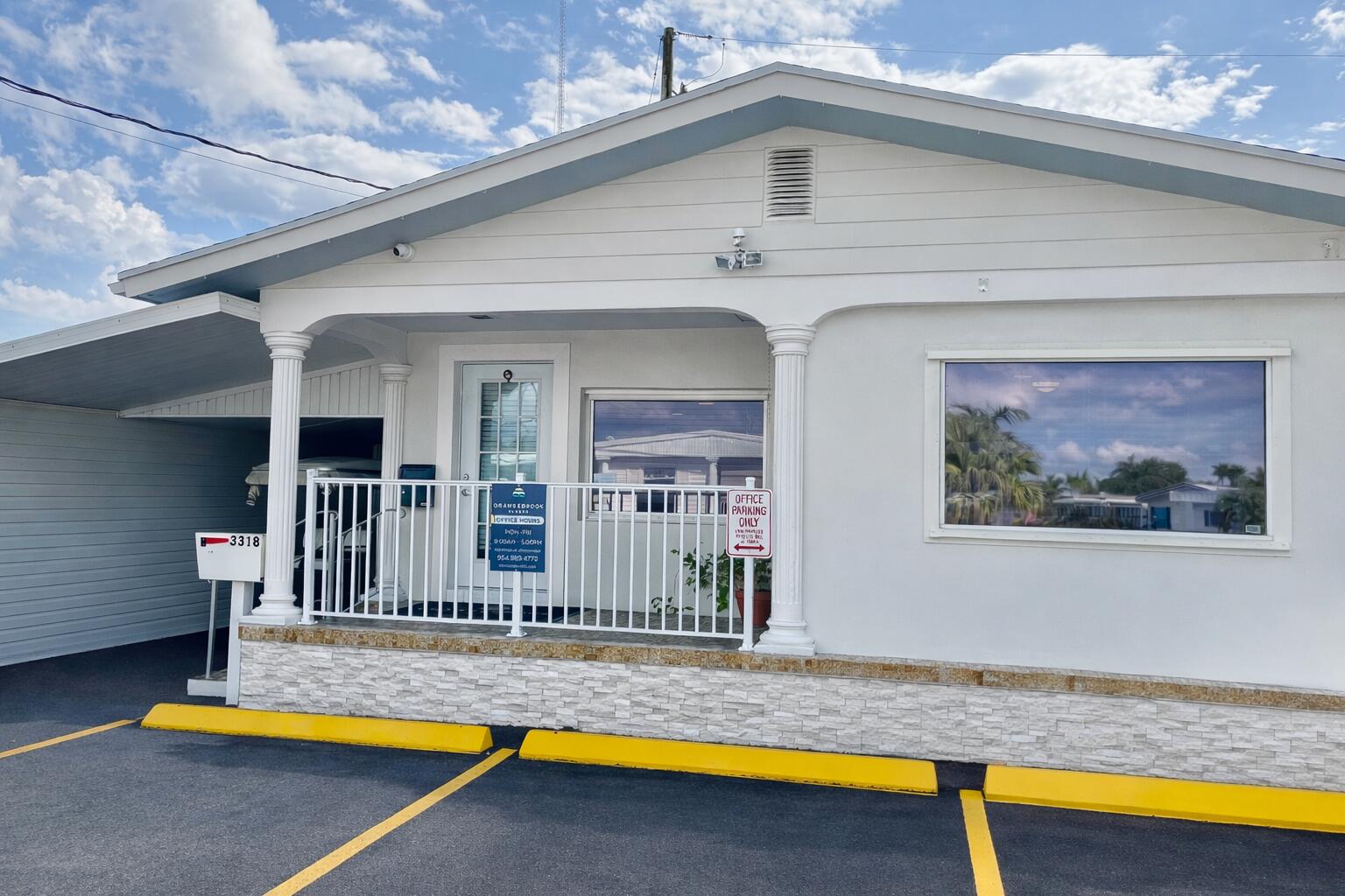 3225 South Street Hollywood, FL 33021 - Photo 52 of 53 8b2a25b1-efed-43c4-8473-f5f8041ff326