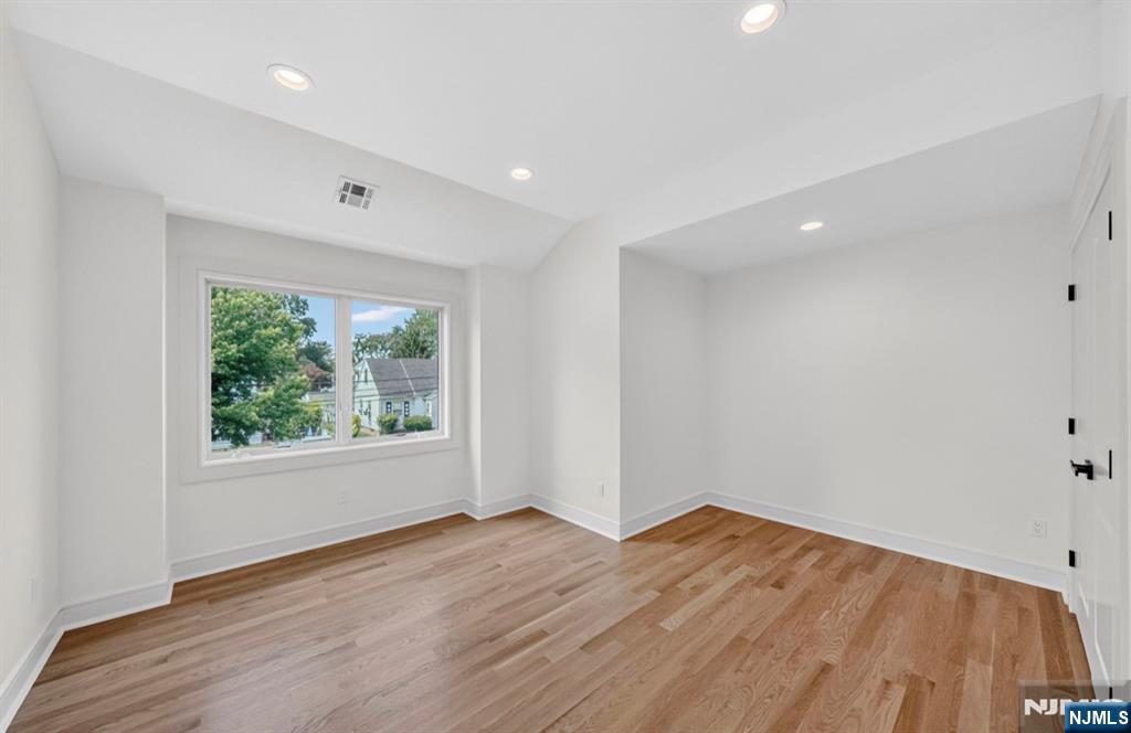 6 Short Hill Road Clifton, NJ 07012 - Photo 24 of 38