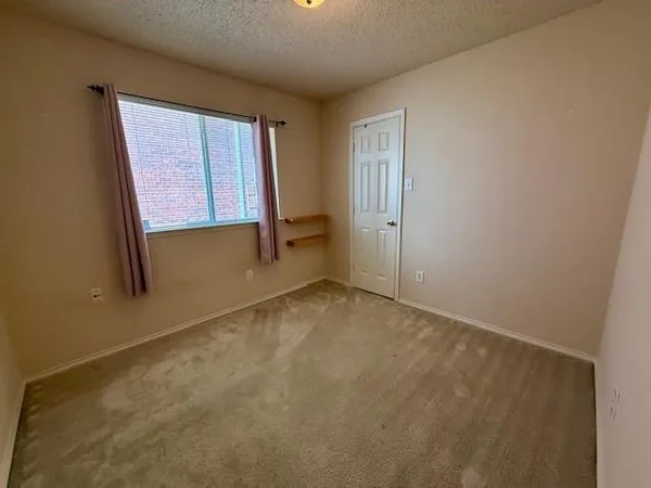 $345,000 | 1524 Oak Tree Road, Allen, TX 75002