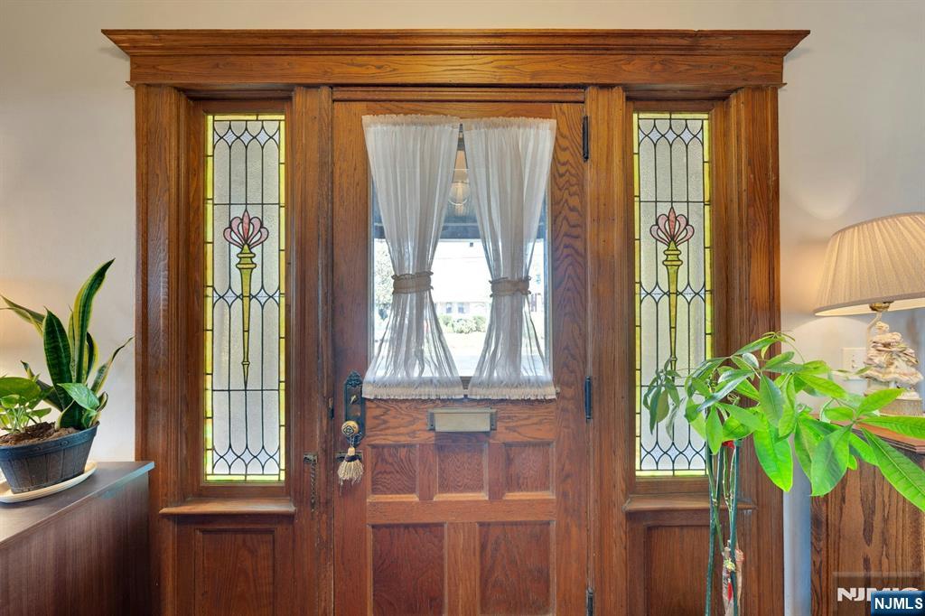 85 Spring Valley Avenue Hackensack, NJ 07601 - Photo 6 of 40 Gallery Image 6