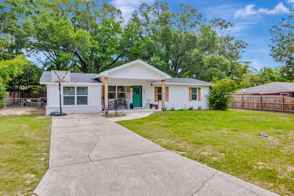 $415,000 | 410 James Avenue, Valparaiso, FL 32580