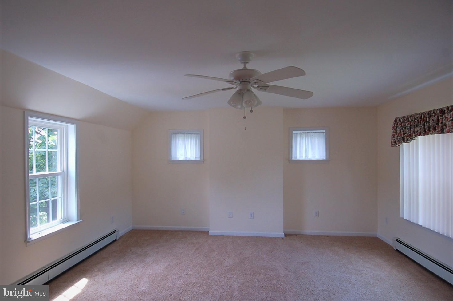 28 Leopard Road Berwyn, PA 19312 - Photo 20 of 32 Master Bedroom with Master bath