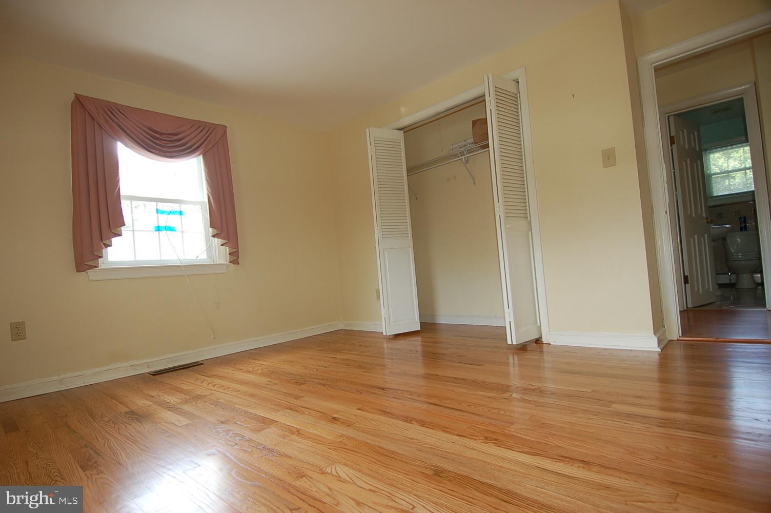 28 Leopard Road Berwyn, PA 19312 - Photo 28 of 32 First floor Bedroom with Adjacent Hall Bath