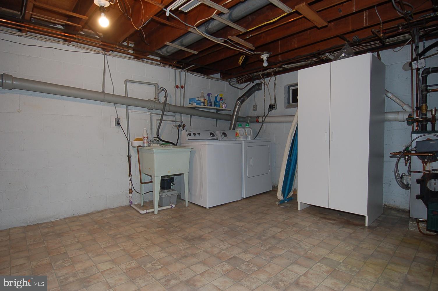 28 Leopard Road Berwyn, PA 19312 - Photo 32 of 32 Lower Level Laundry area