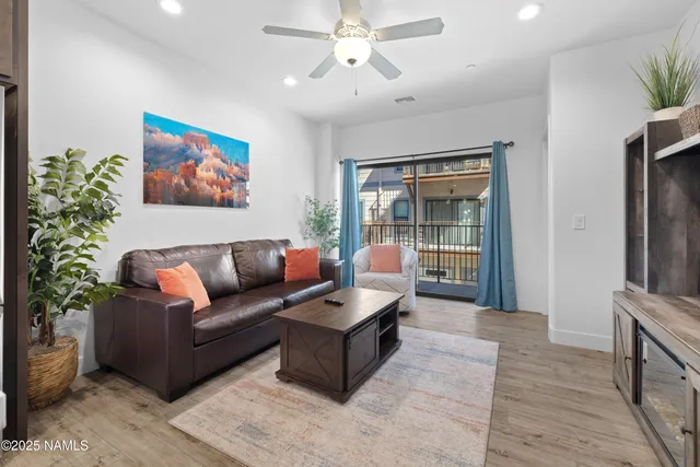 $875,000 | 613 North Beaver Street, Unit 6, Flagstaff, AZ 86001