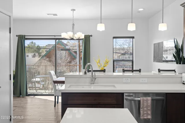 $875,000 | 613 North Beaver Street, Unit 6, Flagstaff, AZ 86001