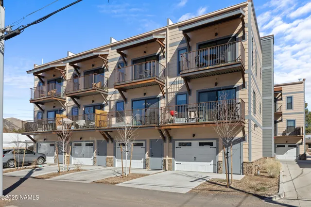 $875,000 | 613 North Beaver Street, Unit 6, Flagstaff, AZ 86001
