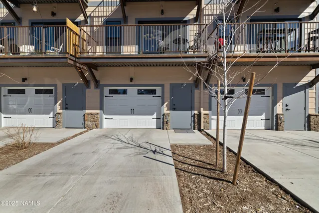 $875,000 | 613 North Beaver Street, Unit 6, Flagstaff, AZ 86001