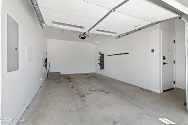 a view of a partially built entryway