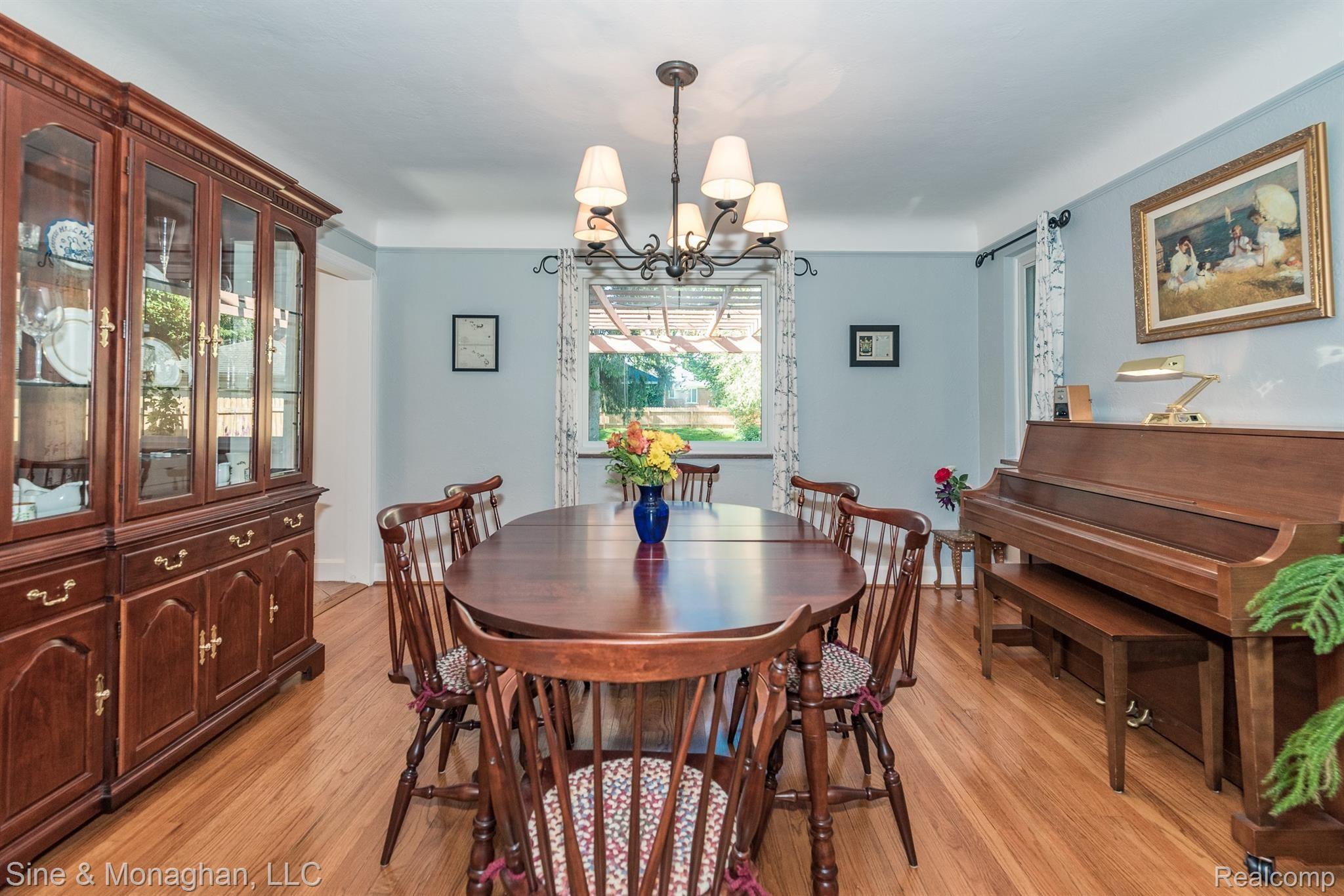 429 Maison Road Grosse Pointe, MI 48236 - Photo 14 of 40 DSC_8935.jpg