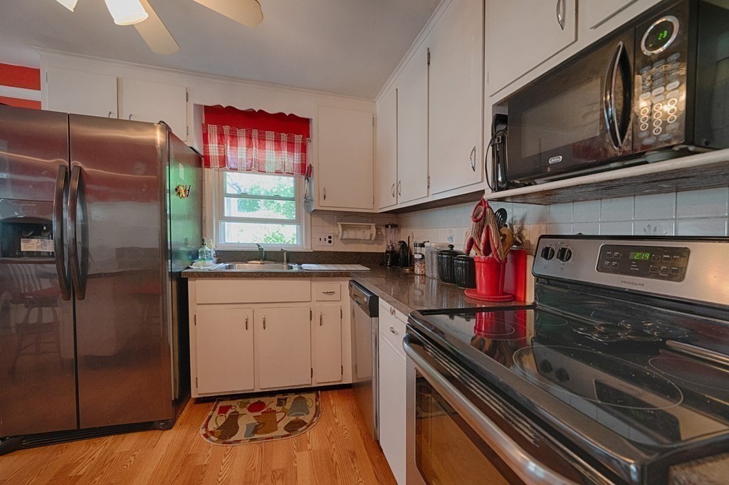 16 Alice Road Randolph, MA 02368 - Photo 4 of 19 Gallery Image 4