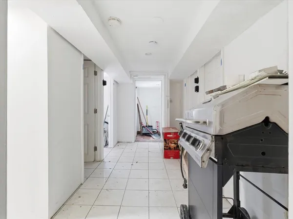 $2,750 | 28 Spruce Street, Unit 1L, Jersey City, NJ 07306