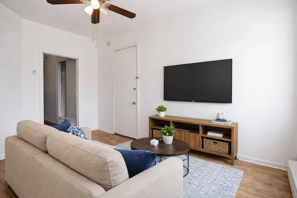 $2,750 | 28 Spruce Street, Unit 1L, Jersey City, NJ 07306