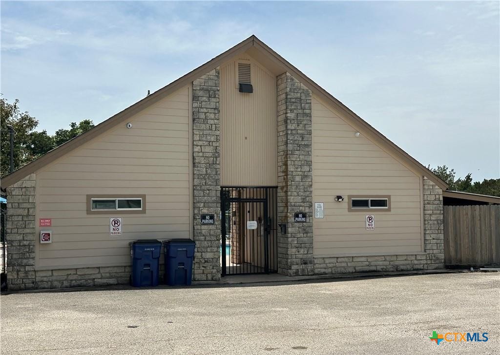 5146 Comanche Drive Temple, TX 76502 - Photo 5 of 6 a view of a house