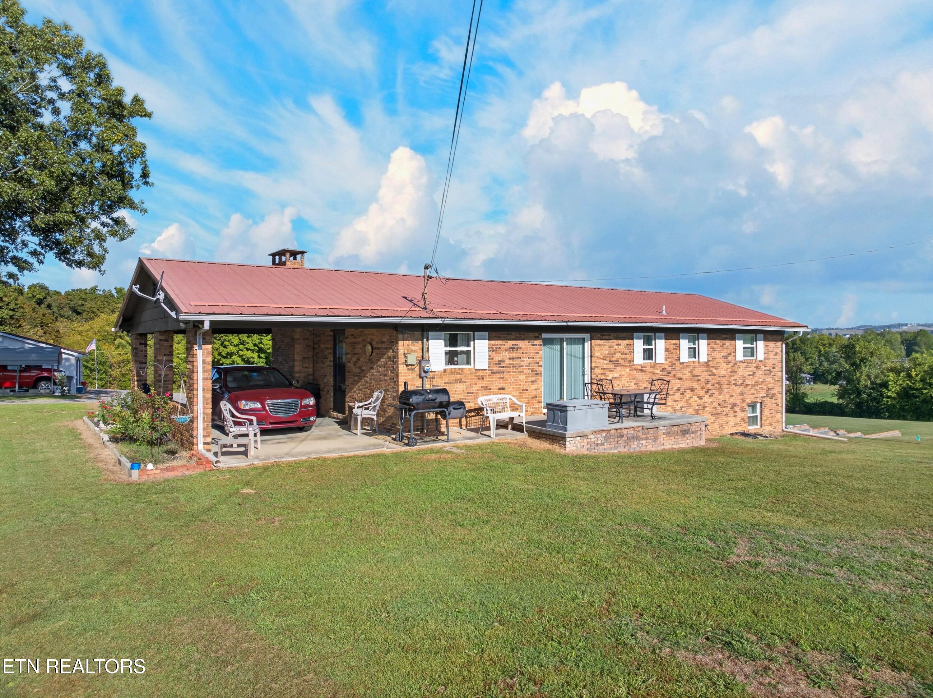 272 Simpson Road Whitesburg, TN 37891 - Photo 7 of 48 042-272SimpsonRoad-Whitesburg-TN-37891-S