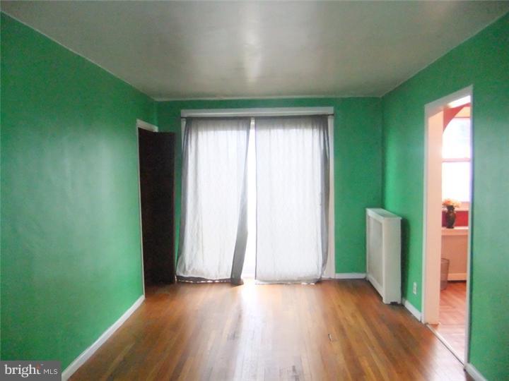 7295 Guilford Road Upper Darby, PA 19082 - Photo 3 of 8