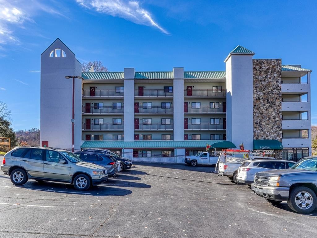 354 East Holly Ridge Road, Unit 303 Gatlinburg, TN 37738 - Photo 1 of 17 Gallery Image 1