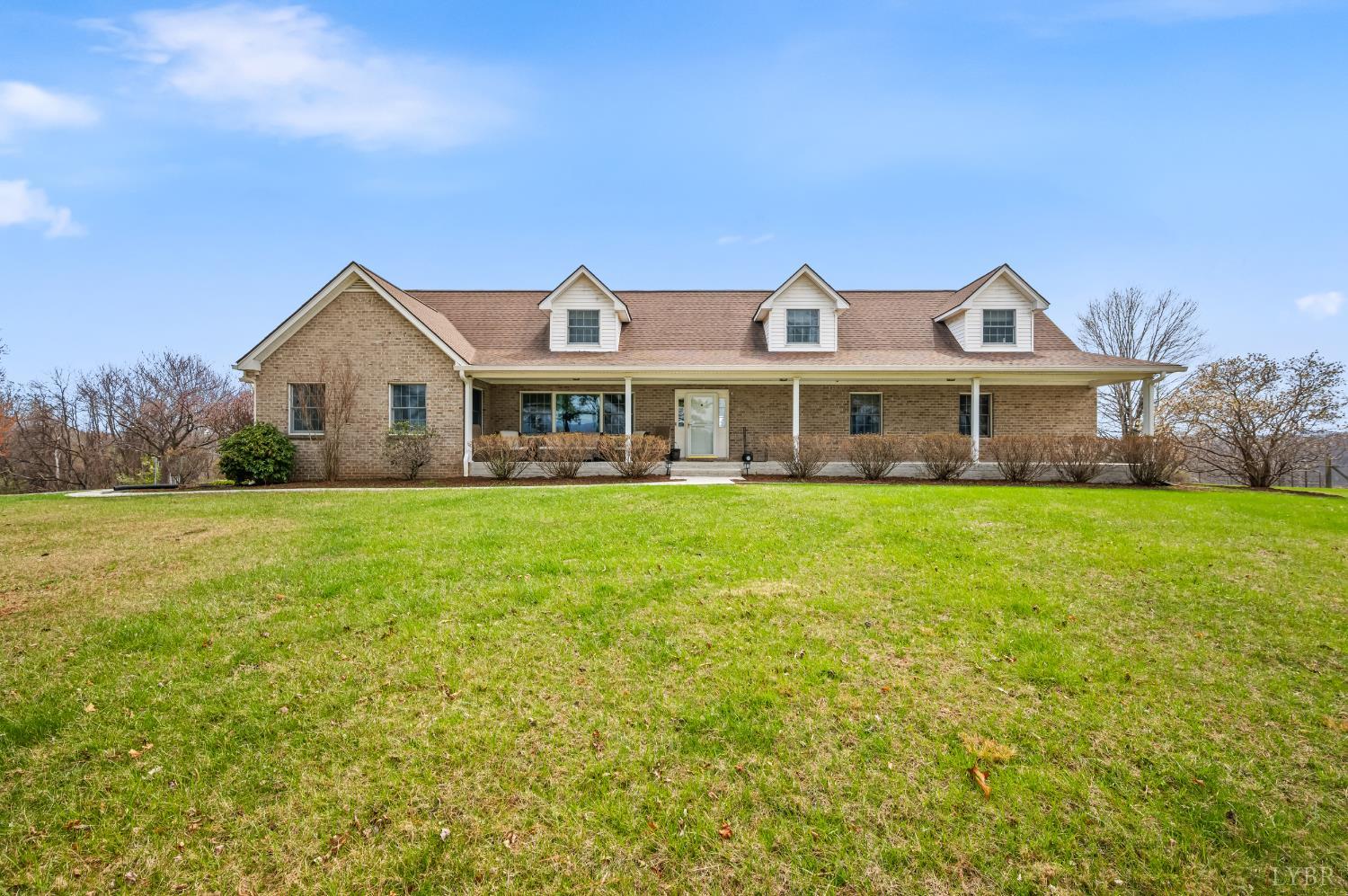 712 Cherry Hill Road Amherst, VA 24521 - Photo 2 of 94
