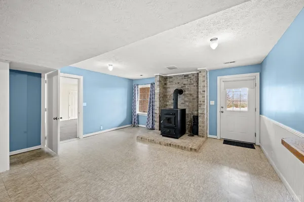 $935,000 | 712 Cherry Hill Road, Amherst, VA 24521