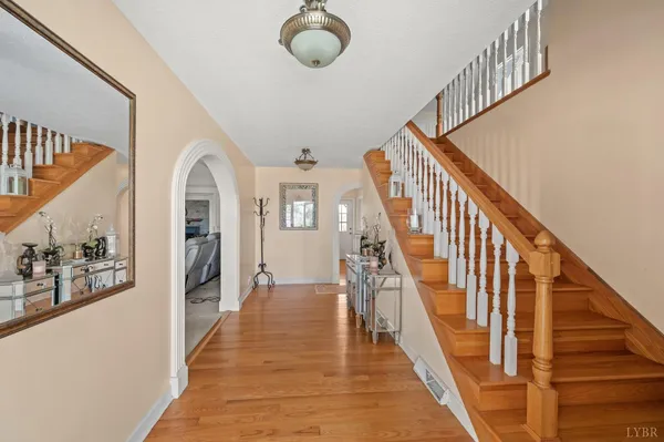 $935,000 | 712 Cherry Hill Road, Amherst, VA 24521