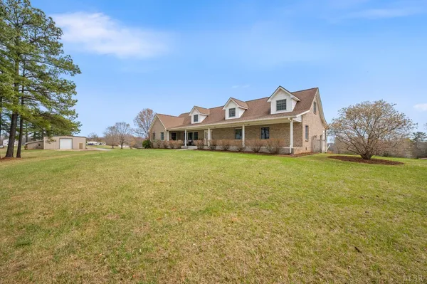 $935,000 | 712 Cherry Hill Road, Amherst, VA 24521