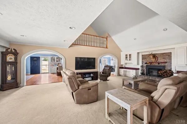 $935,000 | 712 Cherry Hill Road, Amherst, VA 24521