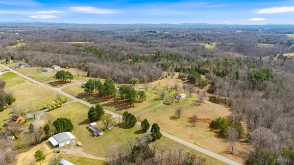 $935,000 | 712 Cherry Hill Road, Amherst, VA 24521