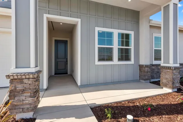 $1,336,322 | 6012-6012 Windsweep Road, Bethel Island, CA 94511