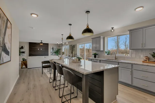 $539,900 | 31014 Goldfinch Lane, Rockville, MN 56301