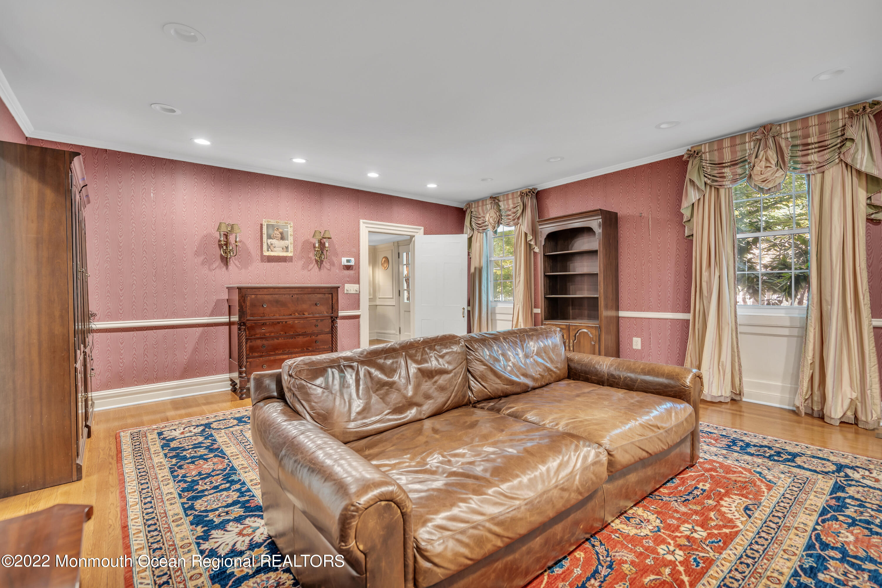 68 McCampbell Road Holmdel, NJ 07733 - Photo 24 of 64 Family room