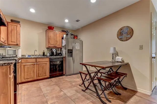 $1,550 | 507 1/2 B E Stone Street, Collinsville, TX 76233