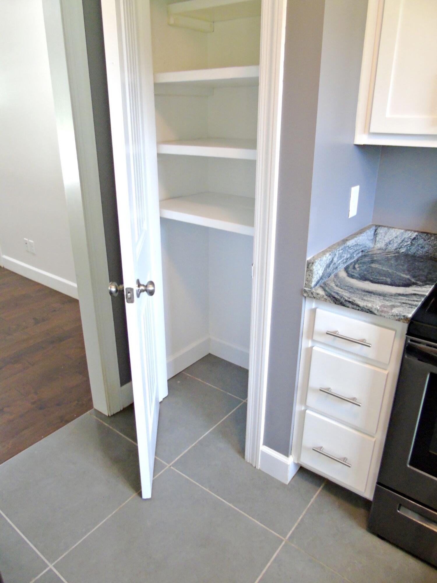 135 Joseph Daniel Lane Jasper, TN 37347 - Photo 14 of 27 Kitchen pantry
