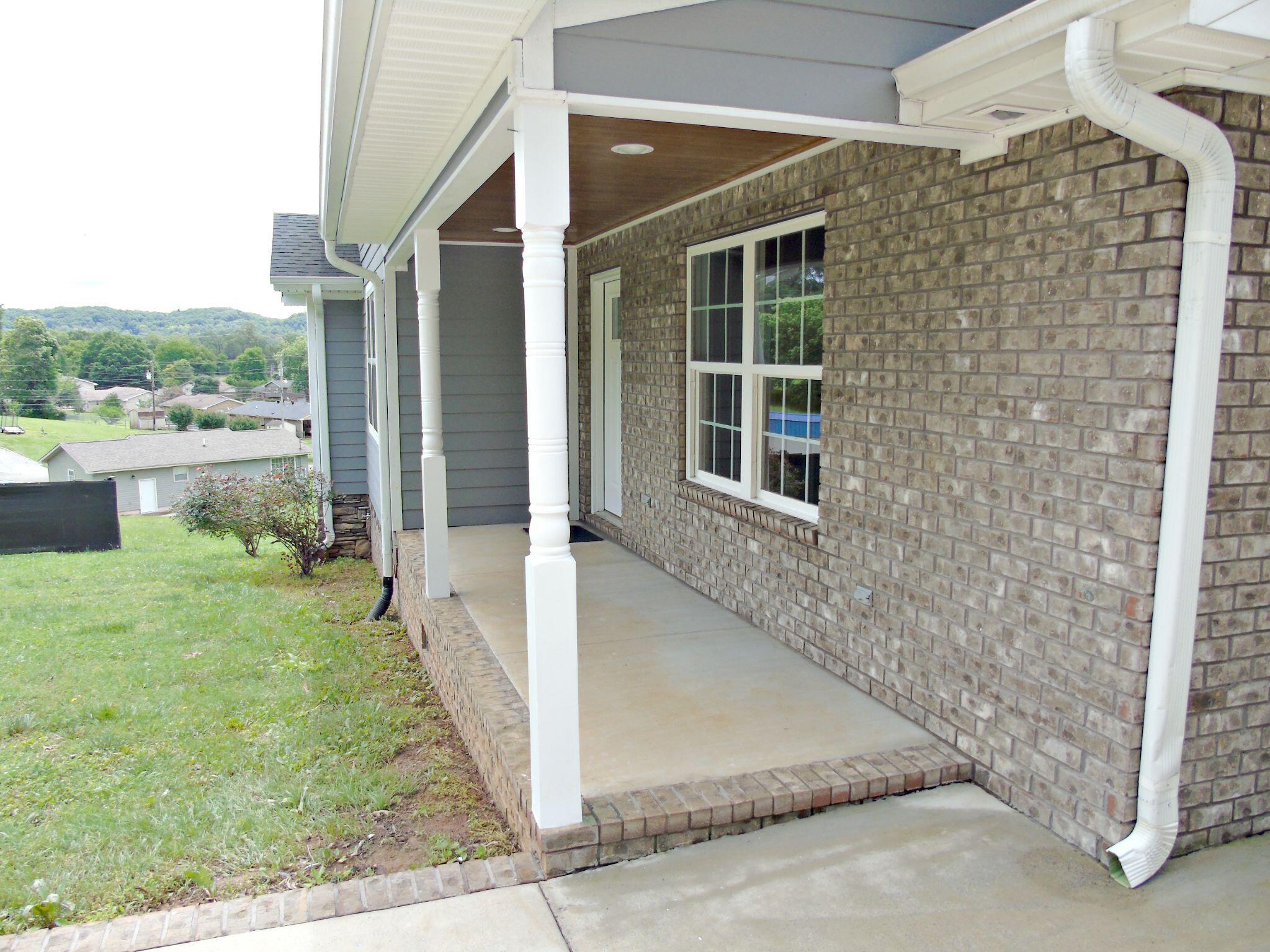 135 Joseph Daniel Lane Jasper, TN 37347 - Photo 2 of 27 Beadboard & recesses lights on covered p