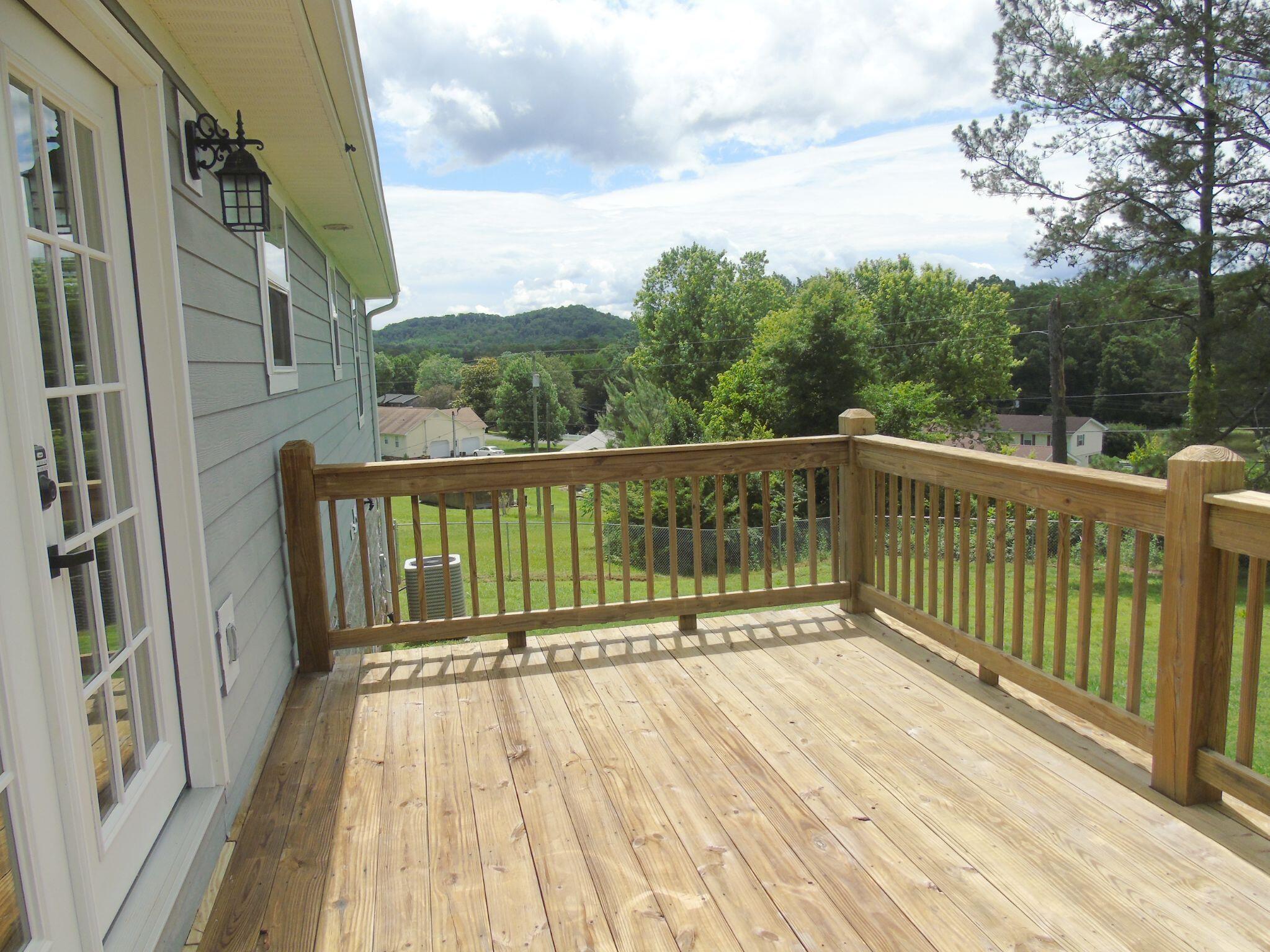 135 Joseph Daniel Lane Jasper, TN 37347 - Photo 26 of 27 Deck just pressure washed