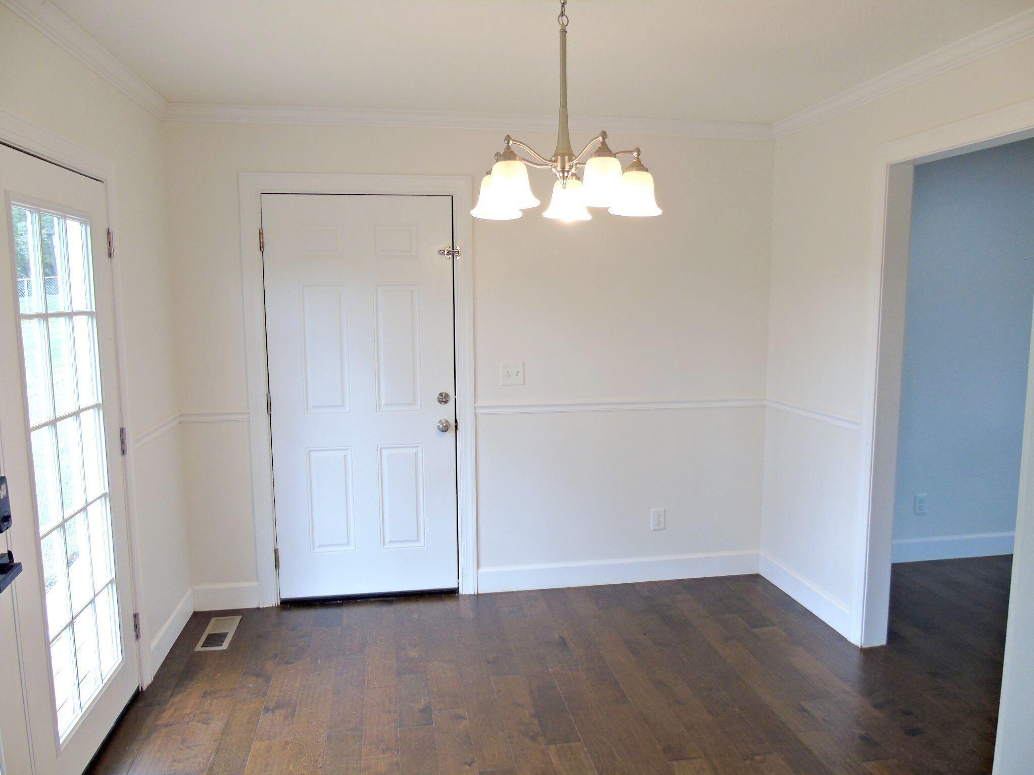 135 Joseph Daniel Lane Jasper, TN 37347 - Photo 9 of 27 Separate dining room