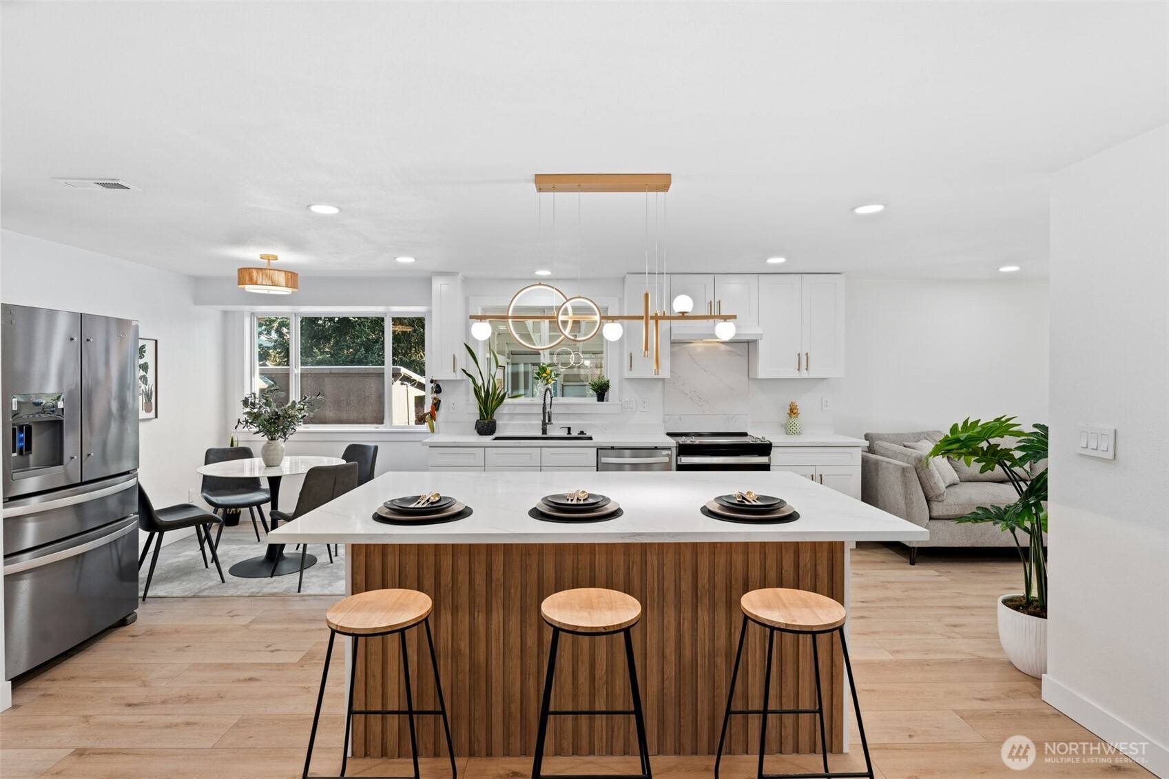 8817 South Alaska Street Tacoma, WA 98444 - Photo 5 of 39