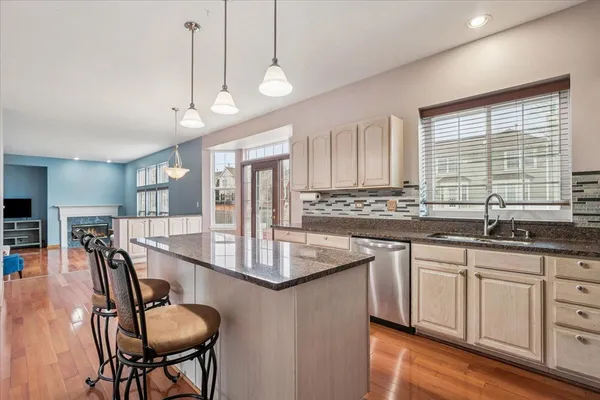 $539,900 | 1208 Shetland Drive, Mundelein, IL 60060