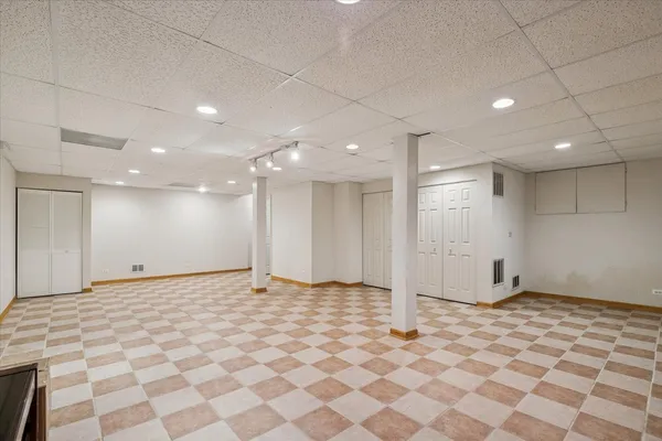 $539,900 | 1208 Shetland Drive, Mundelein, IL 60060