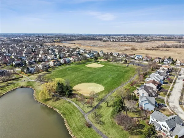 $539,900 | 1208 Shetland Drive, Mundelein, IL 60060