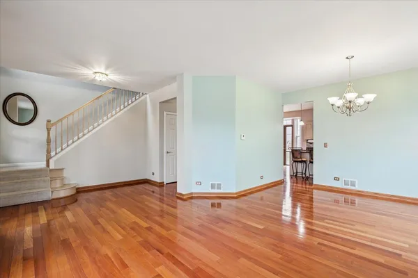 $539,900 | 1208 Shetland Drive, Mundelein, IL 60060