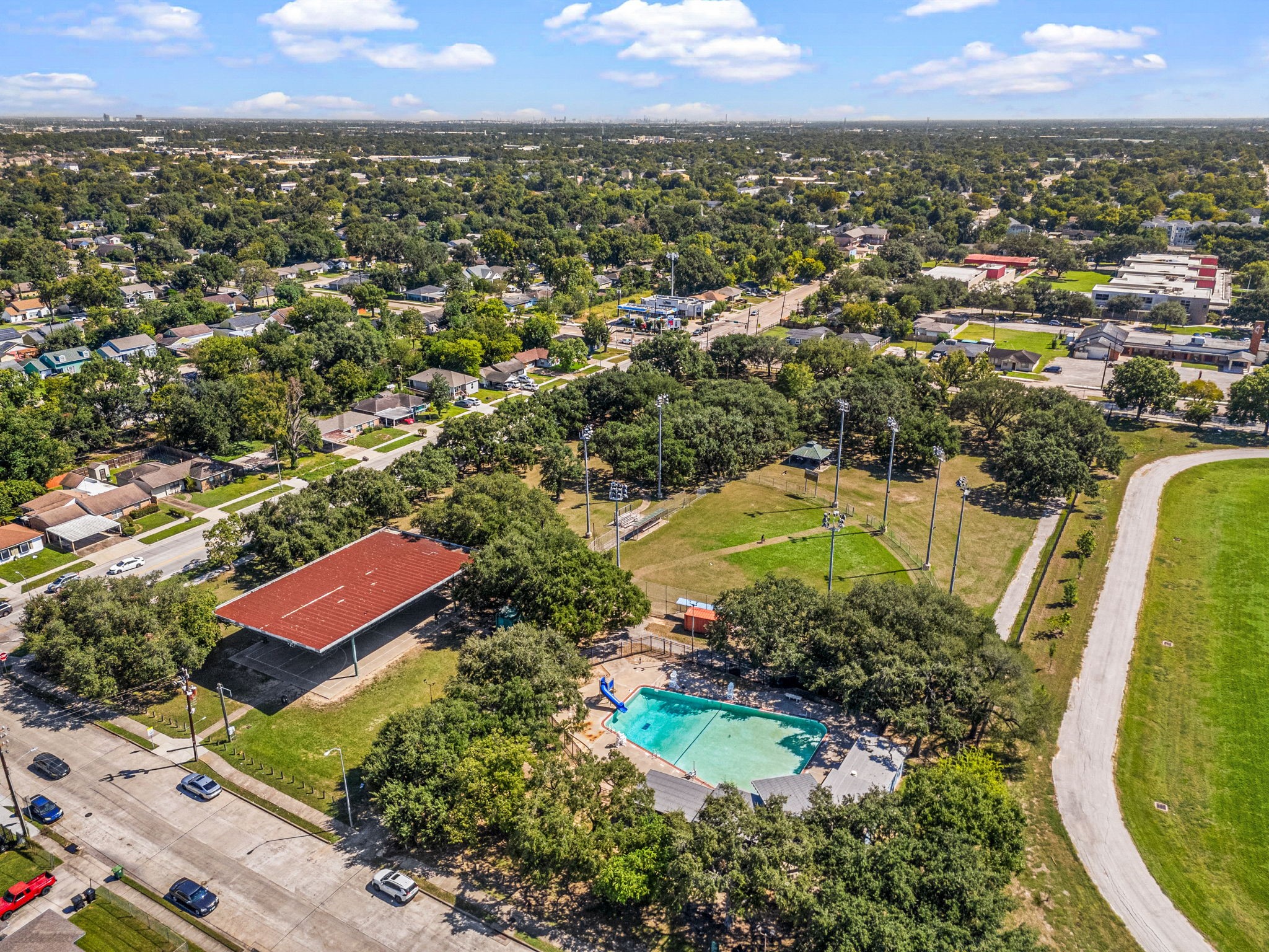 6418 England Street Houston, TX 77021 - Photo 28 of 29 an aerial view of residential houses with outdoor space and trees