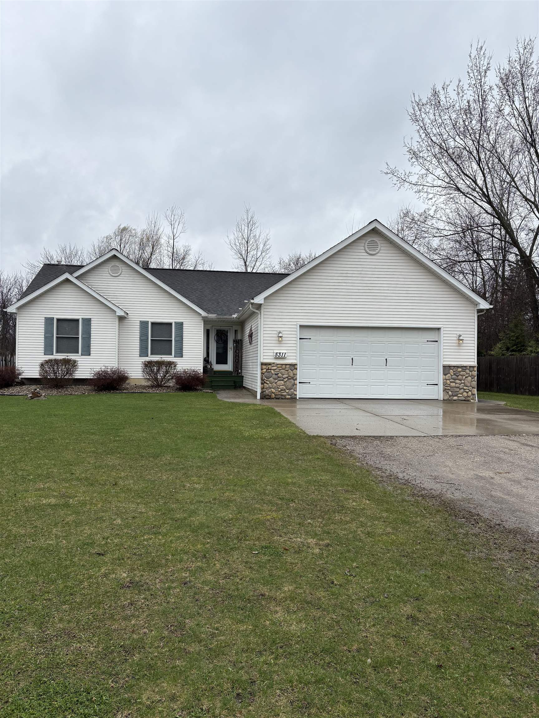 5311 Reid Road Swartz Creek, MI 48473 - Photo 45 of 45 50170283-73fa46e4-1fcc-4ddd-a7f3-fad7a498ebe8.JPG
