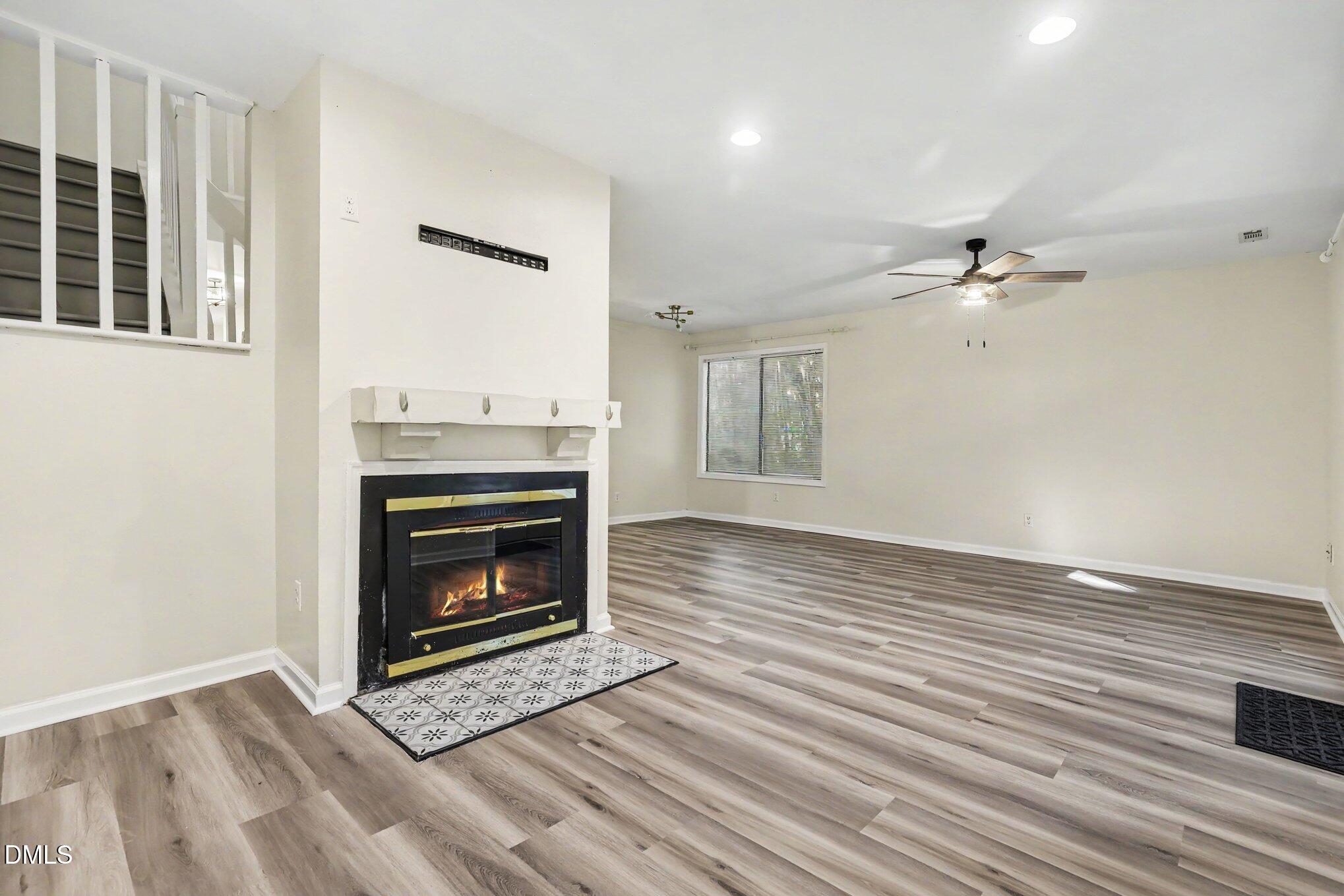 1227 Seaton Road, Unit 44 Durham, NC 27713 - Photo 5 of 28 005_file_8299