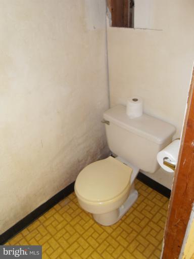 9301 Old Harford Road Baltimore, MD 21234 - Photo 11 of 24 Flush (1st Floor)