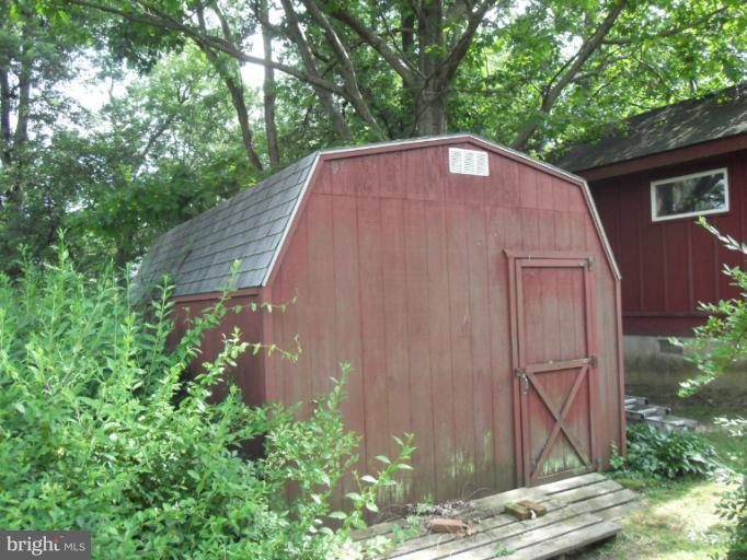 9301 Old Harford Road Baltimore, MD 21234 - Photo 24 of 24 Shed