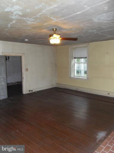 9301 Old Harford Road Baltimore, MD 21234 - Photo 5 of 24 Living Room