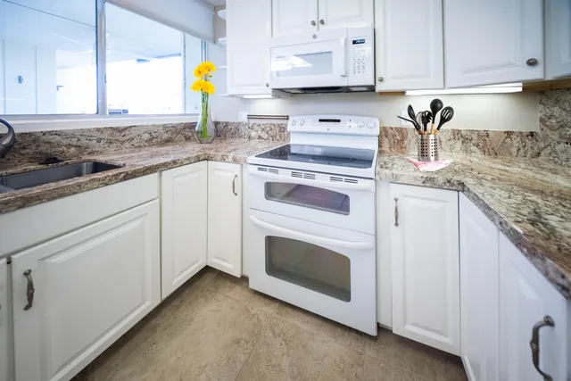 $534,000 | 73700 Grapevine Street, Unit 14, Palm Desert, CA 92260