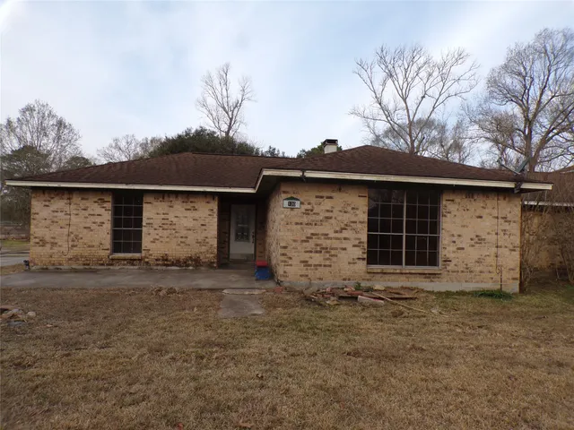 $1,895 | 130 County Road 6421, Dayton, TX 77535