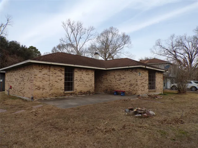 $1,895 | 130 County Road 6421, Dayton, TX 77535