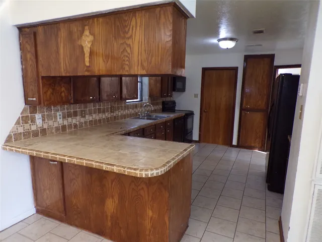 $1,895 | 130 County Road 6421, Dayton, TX 77535